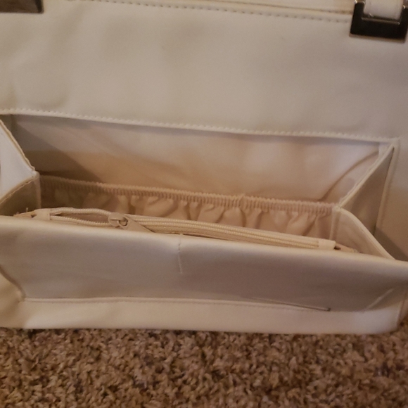 Purse - Picture 2 of 2